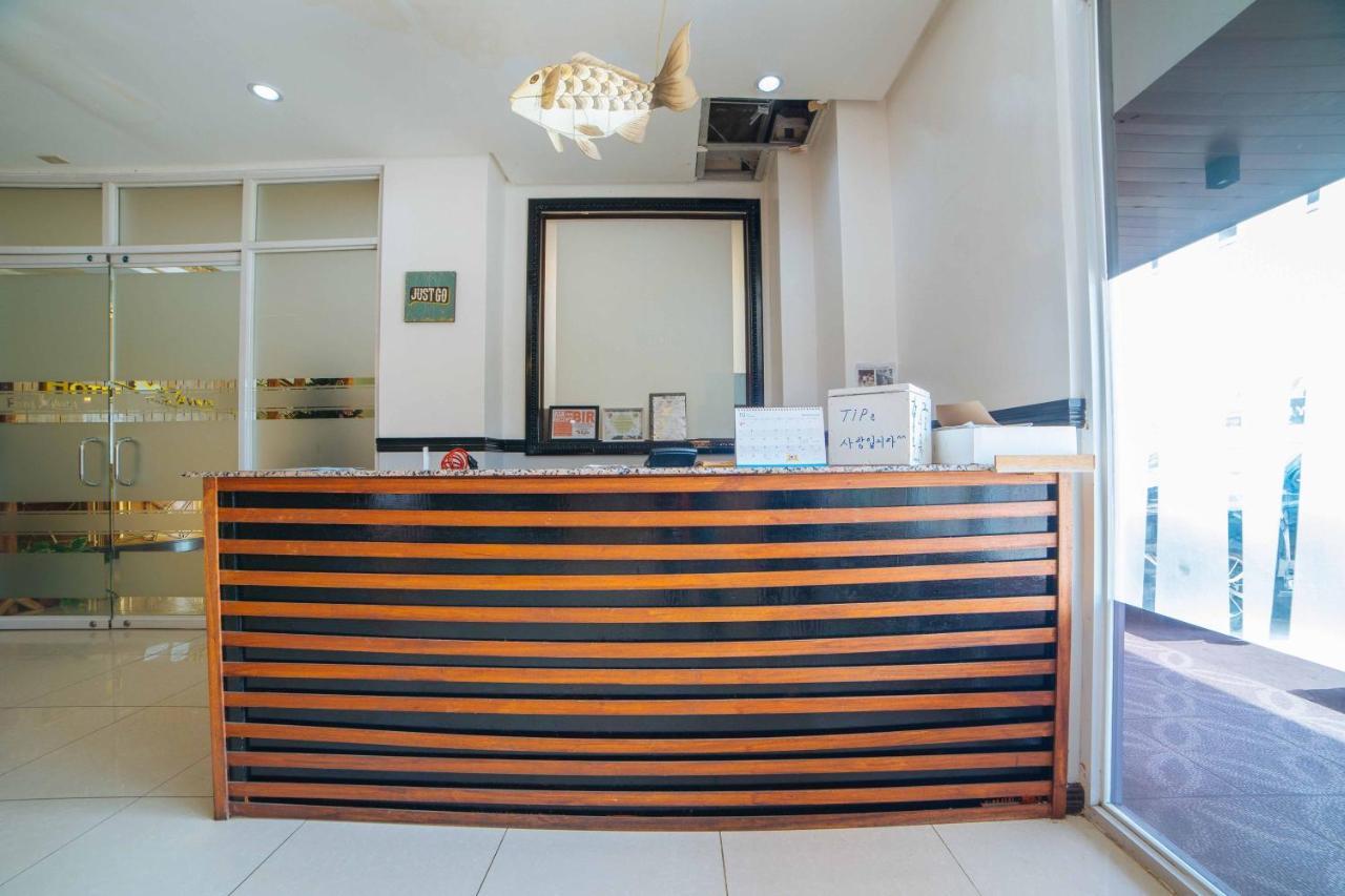 Reddoorz Premium @ Korea Town Angeles City Экстерьер фото